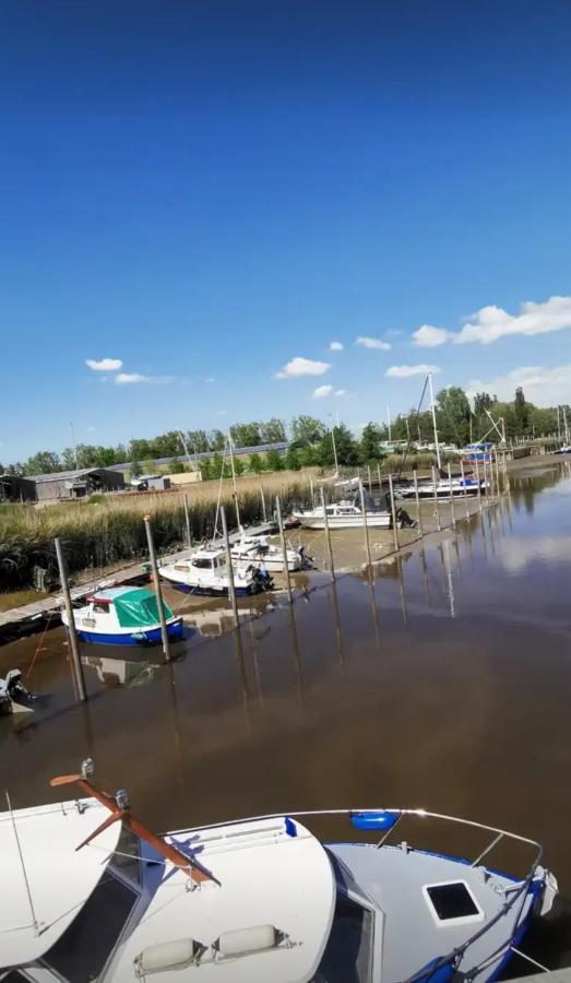 Am Kanal Neuhaus an der Oste Exterior foto